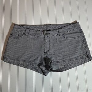 Patagonia Women's Striped Jean Shorts - Navy/White Size 8